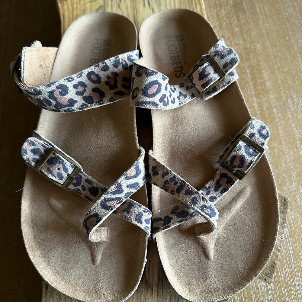 Leopard White Mountain Sandals